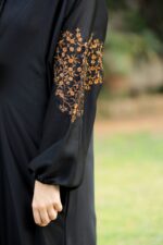 Noir Gold Abbaya 🌼 - Image 3